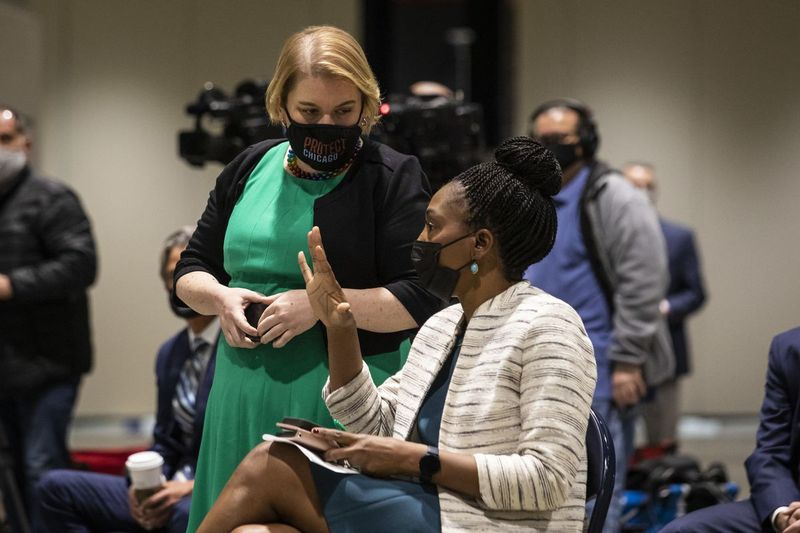 Le Dr Allison Arwady, commissaire du Département de la santé publique de Chicago, s