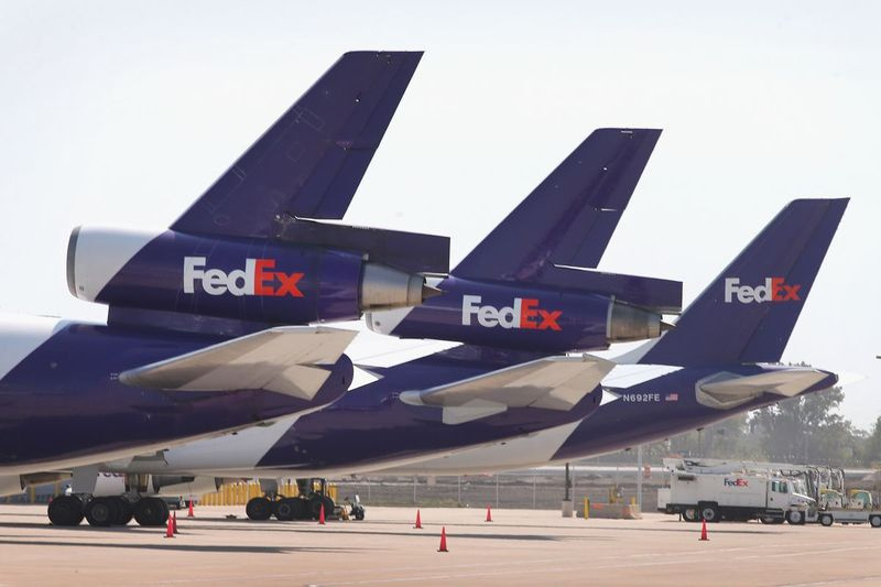 FedEx lidmašīnas 2014. gadā nostājās uzņēmuma objektā O’Hāras starptautiskajā lidostā.
