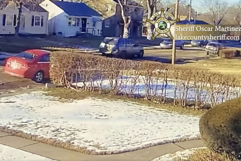 Imagen de vigilancia de un SUV marrón buscado en relación con un tiroteo fatal el 22 de enero de 2021 en Gary, Indiana.