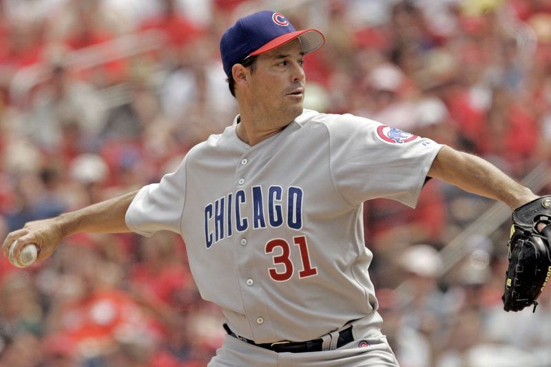 Cubs slavas zāles cienītājs Gregs Medukss solīja atlīdzināt visus ziedojumus līdz 54 000 USD.