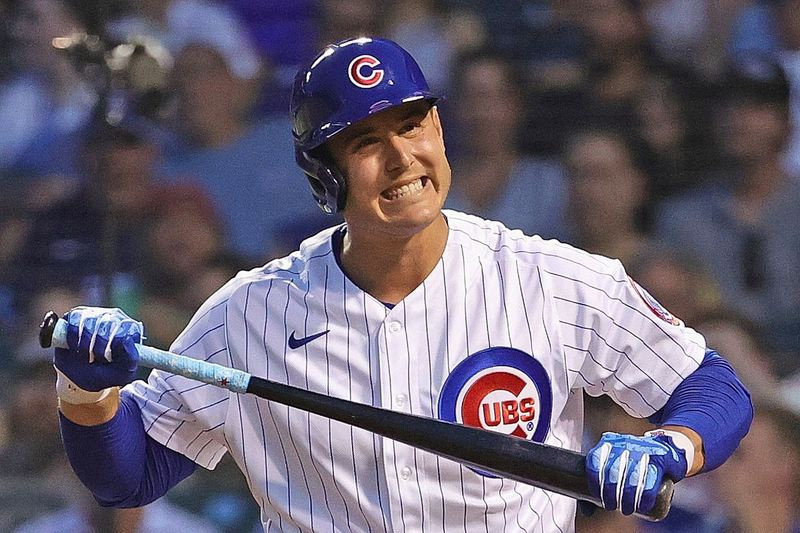Anthony Rizzo van de Cubs reageert na een strikeout tegen de Phillies op dinsdag in Wrigley Field.