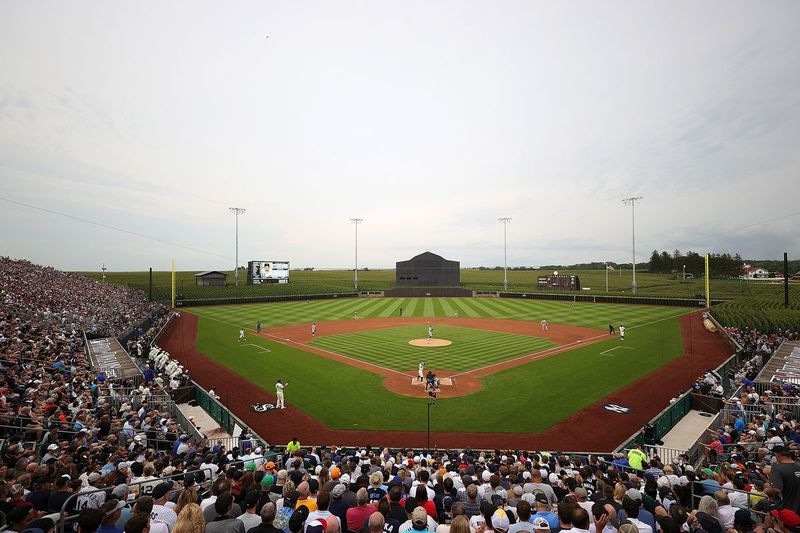 Et generelt billede af Field of Dreams under den første omgang mellem White Sox og Yankees den 12. august i Dyersville, Iowa.