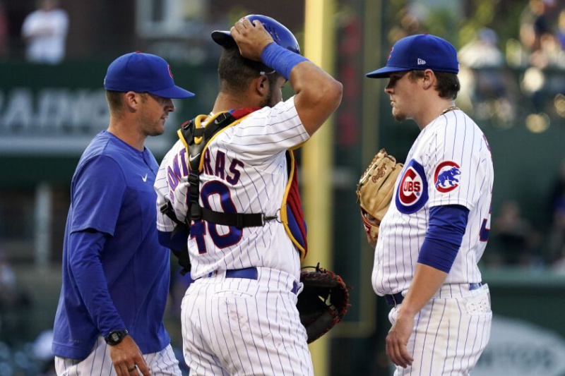   Cubs pitching-trener Tommy Hottovy, venstre, sa Justin Steele, til høyre, så bra ut i en bullpen-økt lørdag. Arkivfoto.