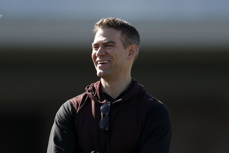 Presiden operasi besbol Cubs Theo Epstein akan meninggalkan pasukan.