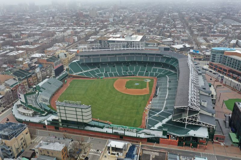 Drono antena rodo Wrigley Fieldą, „Chicago Cubs“ namus.
