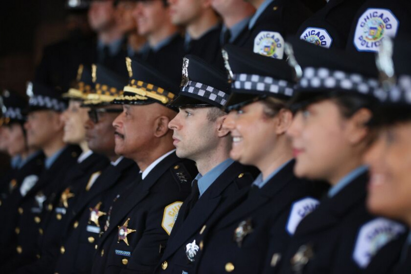   Polizeibeamte aus Chicago bei einer Beförderungs- und Abschlussfeier am 20. Oktober.