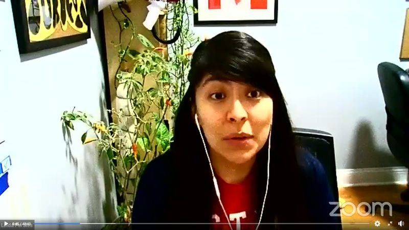 Η Linda Perales είναι δασκάλα από νηπιαγωγείο στη δεύτερη τάξη στο Δημοτικό Σχολείο Corkery.