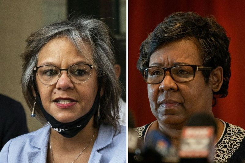 U.S. Rep. Robin Kelly, venstre, i august sidste år; Ald. Michelle Harris (8.), til højre, i februar.