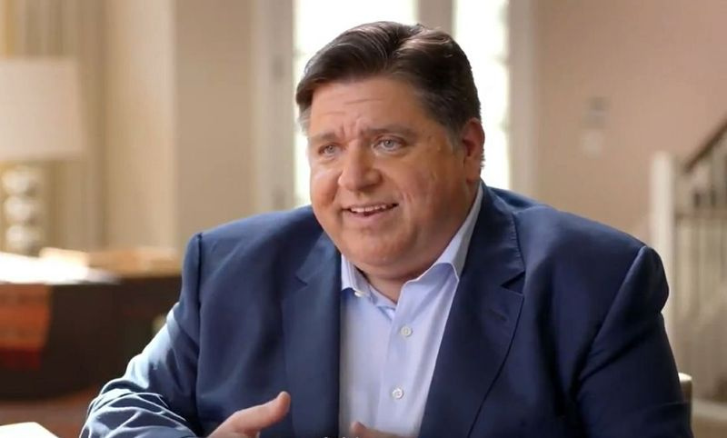 El gobernador J.B. Pritzker habla durante un video que anuncia su reelección publicado el lunes.