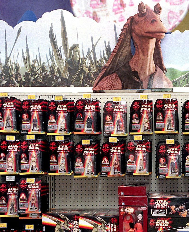 Star Wars Episode 1-varer vises i Toys R Us-butikken i West Dundee mandag 3. mai 1999. | Sun-Times filbilde