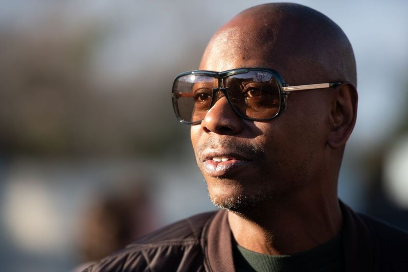 Komikern Dave Chappelle är fotograferad 2020 i North Charleston, South Carolina.