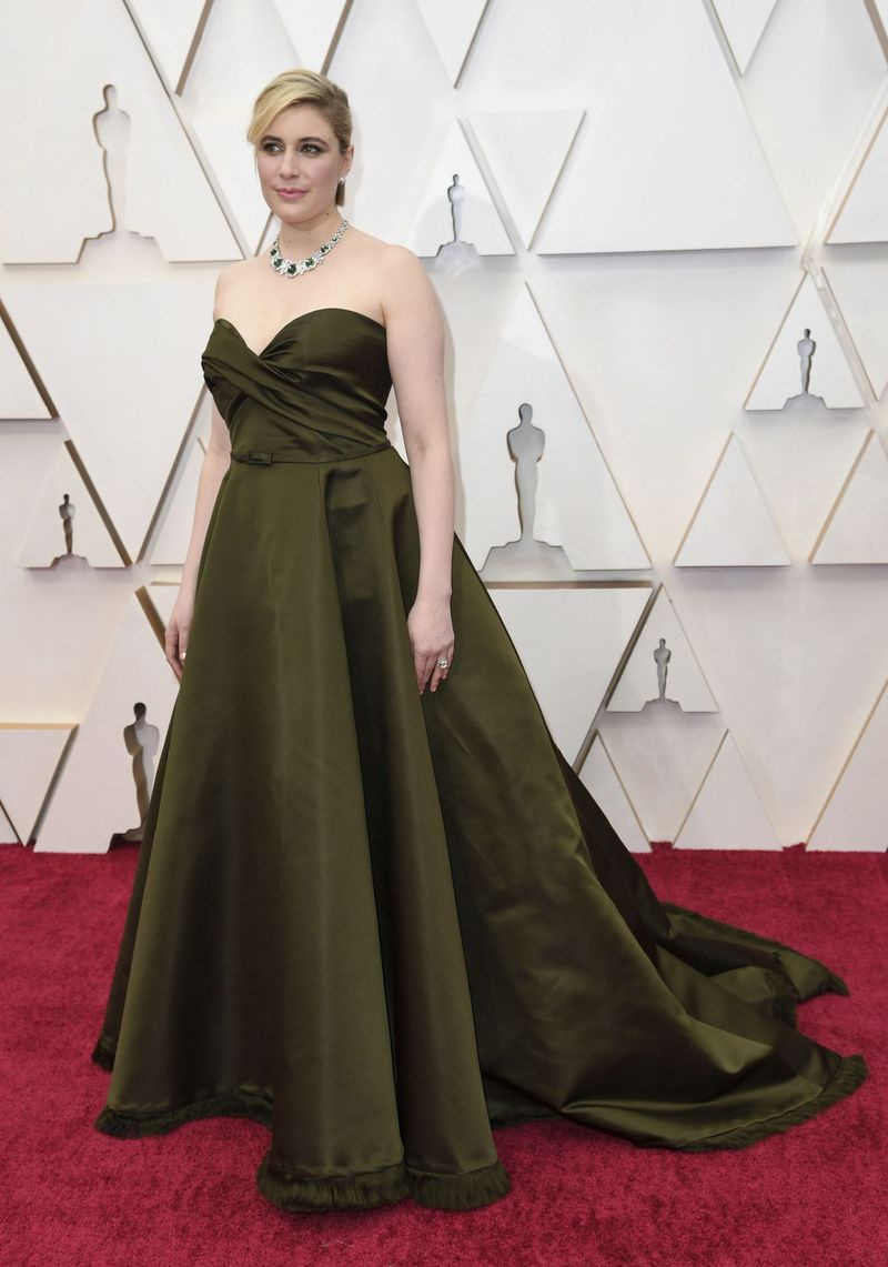 Greta Gerwig porte Dior Haute Couture aux Oscars dimanche au Dolby Theatre de Los Angeles.