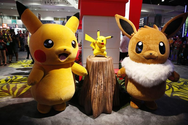 W czwartek, 14 czerwca 2018 roku, Pikachu i Eevee staną na stoisku Nintendo podczas Electronic Entertainment Expo E3 w Los Angeles Convention Center. (Zdjęcie AP/Damian Dovarganes)