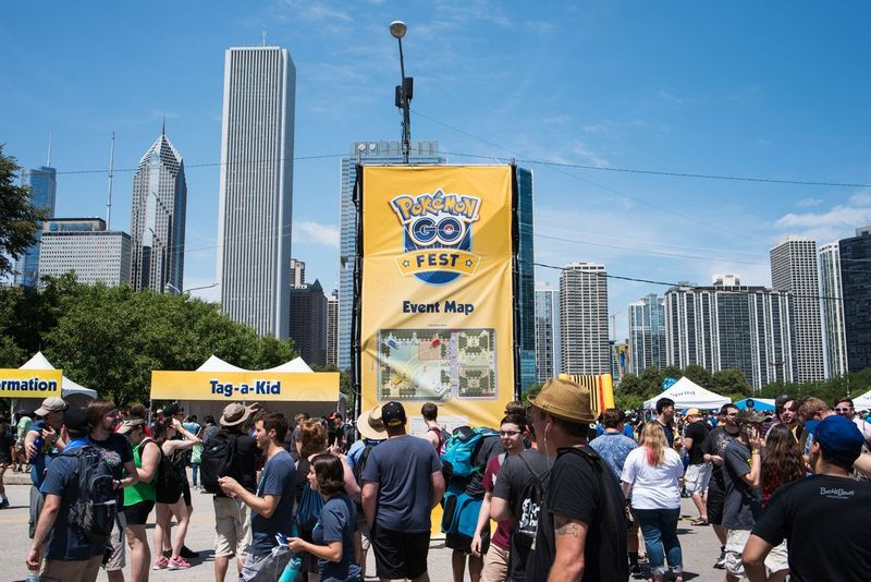 Trenerzy Pokémon Go zbierają się w Grant Park na Pokémon Go Fest 22 lipca 2017 r. | Max Herman/Dla Sun-Times
