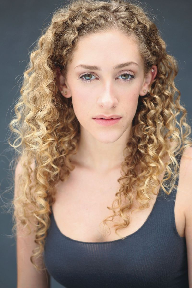 Micaela Diamond | Høflighed Broadway i Chicago