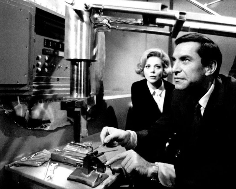 Barbara Bain i Martin Landau występują w odcinku Mission: Impossible z 1968 roku. | ZDJĘCIE PLIKU