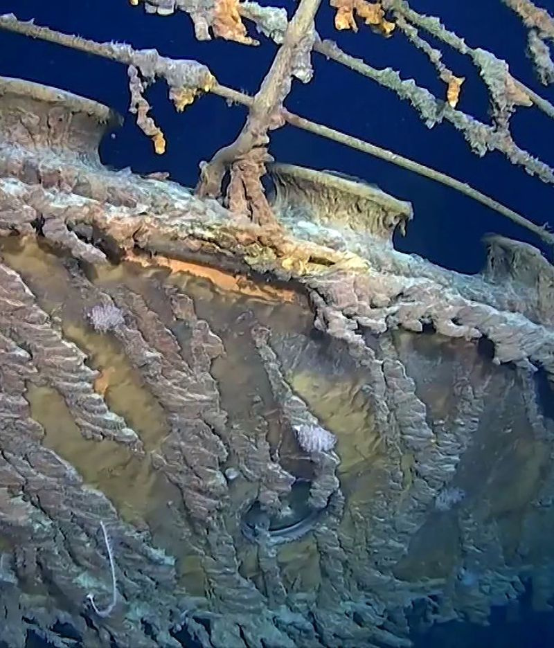 Wissenschaftler haben gewarnt, dass sich die Trümmer der Titanic, die 1912 sank und mehr als 1.500 Menschen tötete, rapide verschlechterten, und stellten fest, dass Salzkorrosion, metallfressende Bakterien und Tiefenströmungen tiefgreifende Auswirkungen haben.