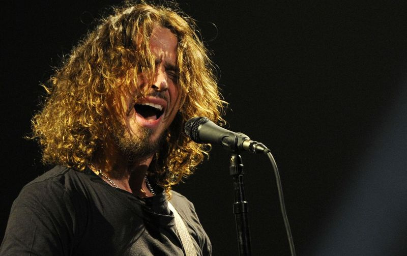 Chris Cornell nastopi s Soundgarden 13. februarja 2013 v Wilternu v Los Angelesu. | AP