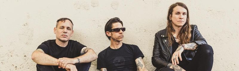 Laura Jane Grace och de förtärande mödrarna. | Medföljer foto