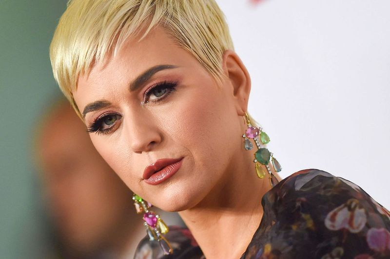 Dainininkė Katy Perry vasarį nufotografuota Los Andželo konferencijų centre.