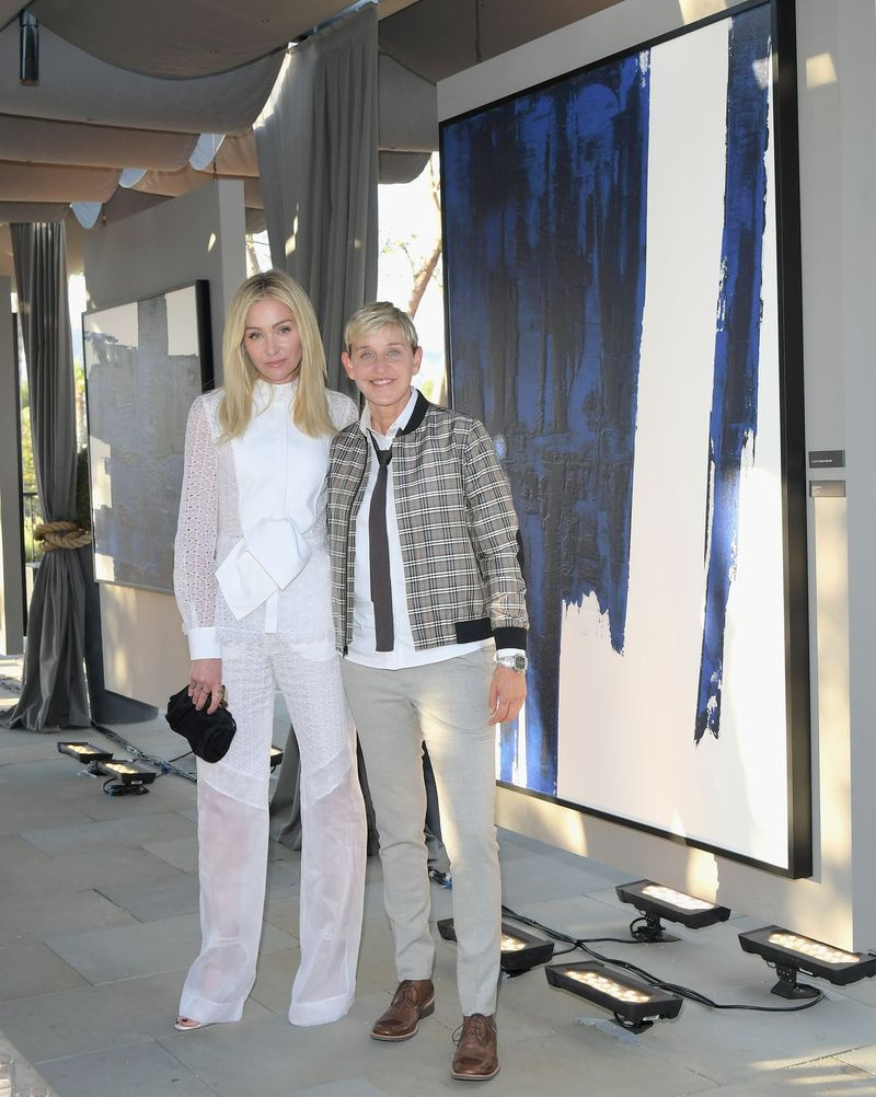 Portia de Rossi e Ellen DeGeneres participam da celebração GENERAL PUBLIC x RH na Restoration Hardware em 27 de junho de 2018 em Los Angeles, Califórnia. | Charley Gallay / Getty Images