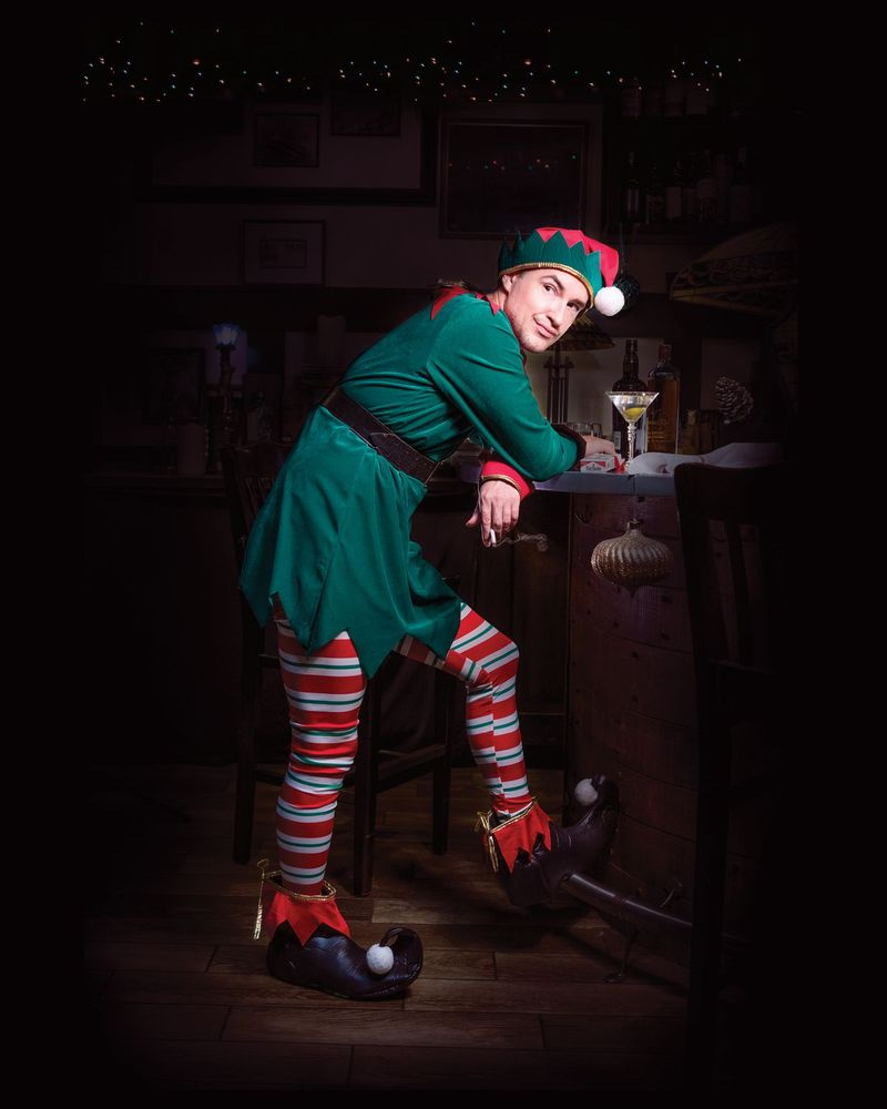 Matt Crowle Crumpetina filmis The Santaland Diaries Goodmani teatris. | Frank Isman