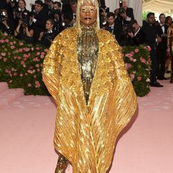 Billy Porter comparece à gala beneficente do Instituto de Trajes do Metropolitan Museum of Art, comemorando a abertura da exposição Camp: Notes on Fashion na segunda-feira, 6 de maio de 2019, em Nova York. (Foto de Evan Agostini / Invision / AP)