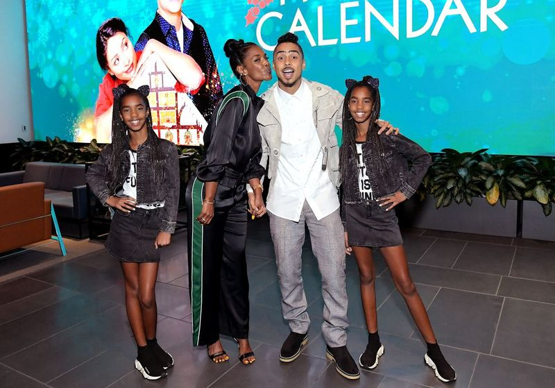 Kim Porter (anden fra venstre), Quincy Brown (anden fra højre), D