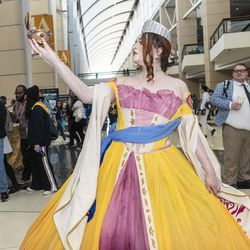 Taylor Smith, klædt ud som prinsesse Anastasia fra Disneys animationsfilm Anastasia på C2E2, lørdag på McCormick Place.