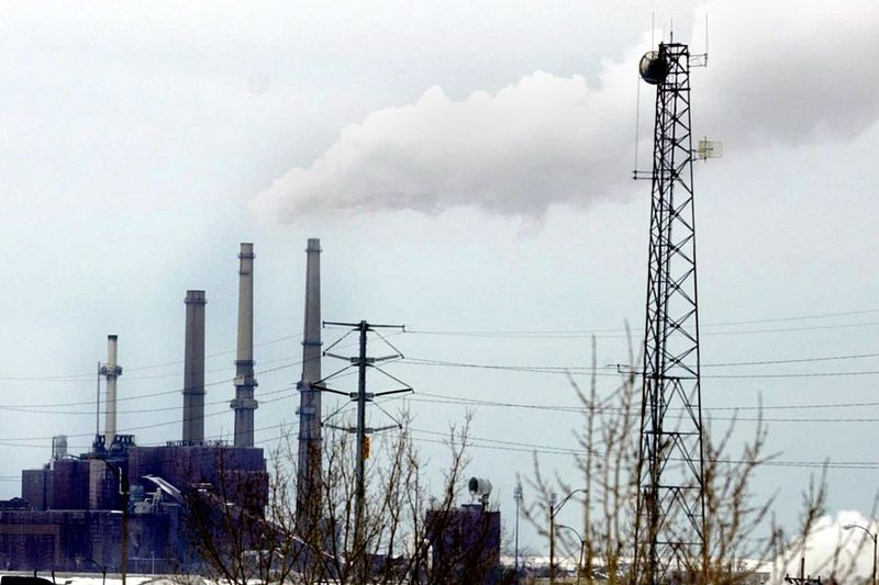 Centrala electrică pe cărbune NRG din Waukegan, o țintă de lungă durată a protestelor locale, este de așteptat să se închidă în iunie 2022.