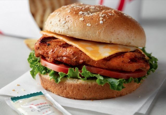 Chick-fil-A ofrecerá su nuevo sándwich de lujo de pollo picante a la parrilla a partir del 25 de enero.