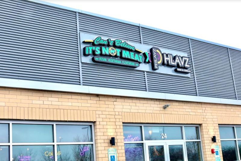 Miesto spolupráce Can’t Believe It’s Not Meat/Phlavz Bar & Grille je naplánované na otvorenie v sobotu v Orland Park.