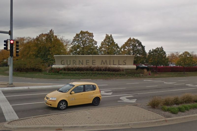En 13-årig dreng blev såret i et slagsmål den 29. februar 2020 i nærheden af ​​Gurnee Mills indkøbscenter i 6100-blokken på Grand Avenue i Gurnee.