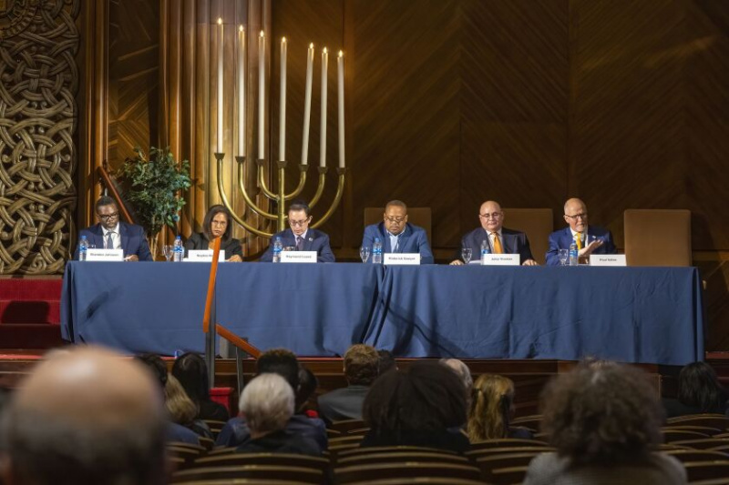   MAYORALFORUM_111022_7.jpg