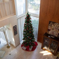 De woonkamer van het Miracle House