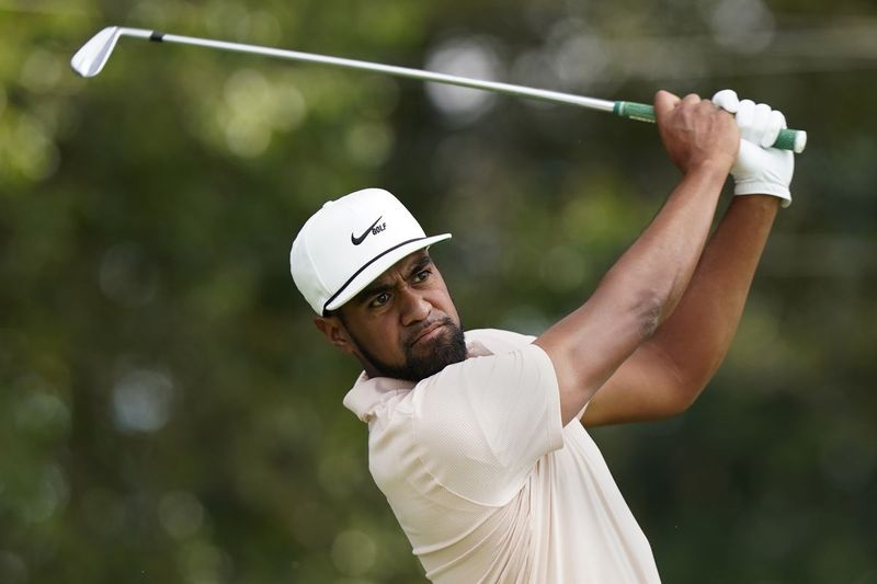 Tony Finau on esimest korda Ryder Cupi meeskonnaliikmete hulgas.