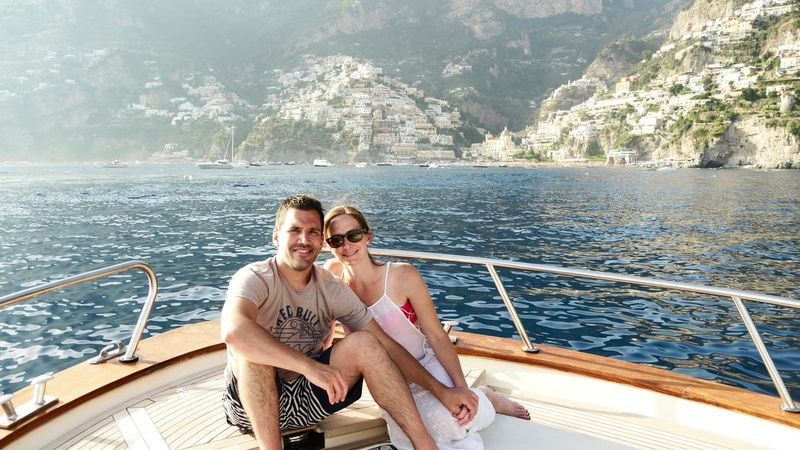 Pat dan Amy Tomasulo melawat Positano di Itali Selatan i 2016. | Foto Disediakan