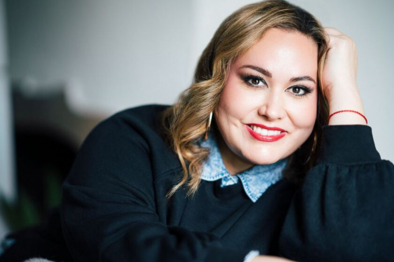   Tanya_Saracho_Headshot_August_2022_1__2_.jpg