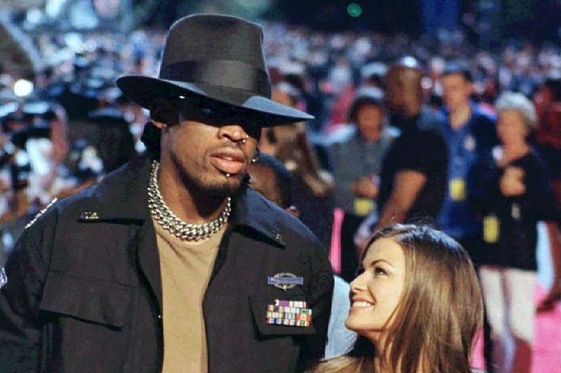 Dennis [Rodman] byl považován za špatného chlapce basketbalu, řekla Carmen Electra, a já mám špatné kluky ráda.