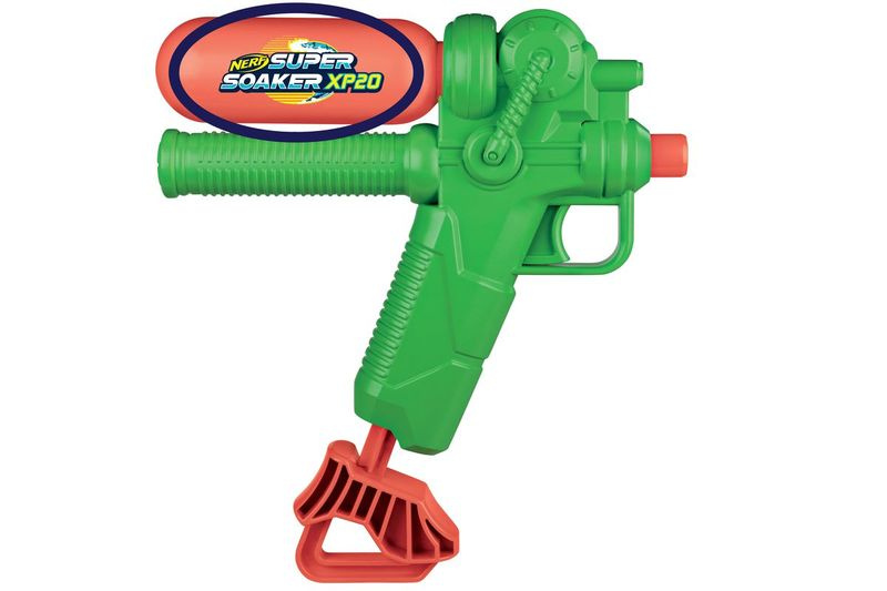 Hasbro recheamă două modele de pistoale cu apă Super Soaker (inclusiv Super Soaker XP 20, în imagine) vândute la Target între martie și iulie 2020.