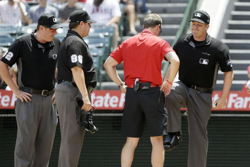 Major League Baseball și sindicatul arbitrilor au convenit asupra unei structuri salariale pandemice.