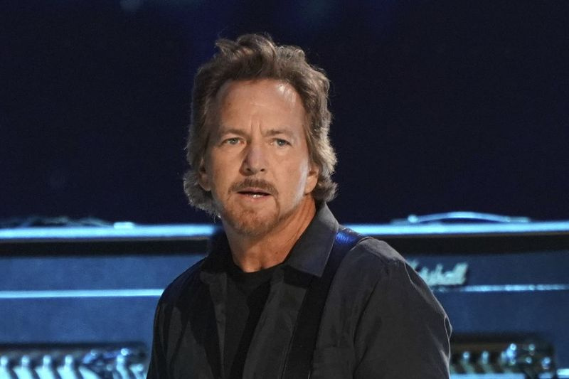 Ο Eddie Vedder θα εμφανιστεί στο φεστιβάλ Hot Stove Cool Music για τέταρτη φορά.