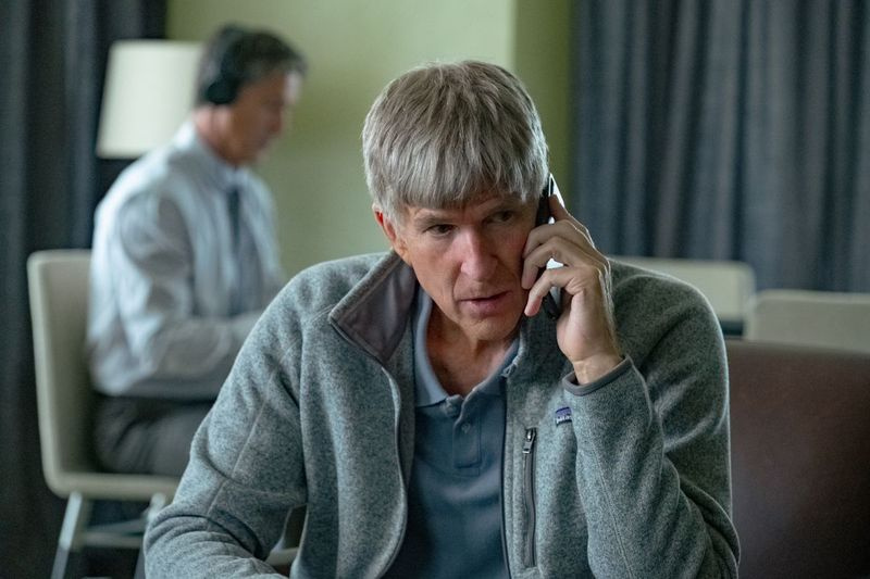 Matthew Modine joue le rôle de William Rick Singer dans Operation Varsity Blues: The College Admissions Scandal.