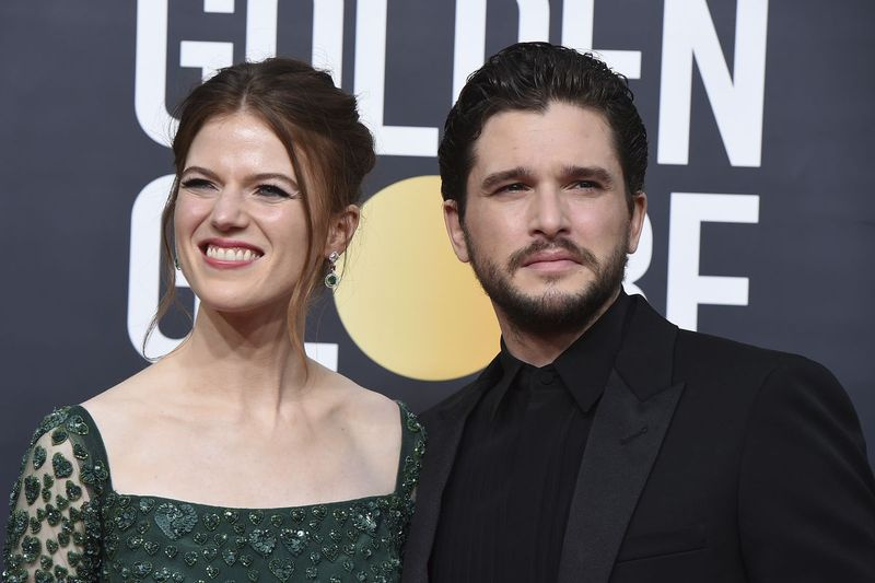 Rose Leslie und Kit Harington kommen bei den 77. Golden Globe Awards 2020 in Beverly Hills an.