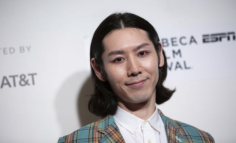 Šī 2019. gada 26. aprīļa faila fotoattēlā redzams, kā konkurētspējīgs ēdājs Takeru Kobajaši piedalās Tribeca/ESPN sporta filmu festivāla Gala: The Good, The Bad, The Hungry seansā 2019. gada Tribekas filmu festivāla laikā Ņujorkā.