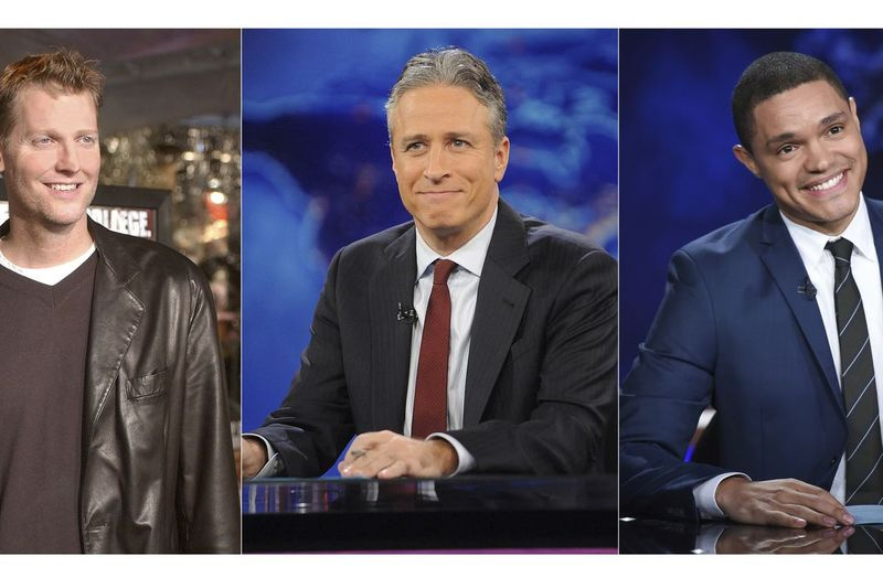 Craigas Kilbornas (iš kairės) Jonas Stewartas laikė tvirtą fortą „The Daily Show“ prieš dabartinį vedėją / inkarą Trevorą Noah (dešinėje).