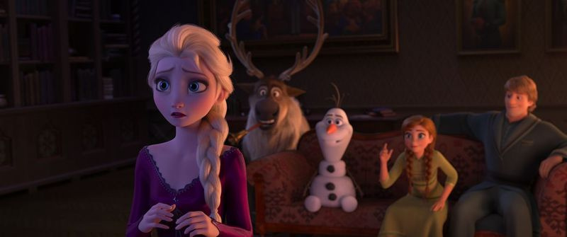 Záber z ‘Frozen II’ s Elsou, Svenom, Olafom, Annou a Kristoffom.