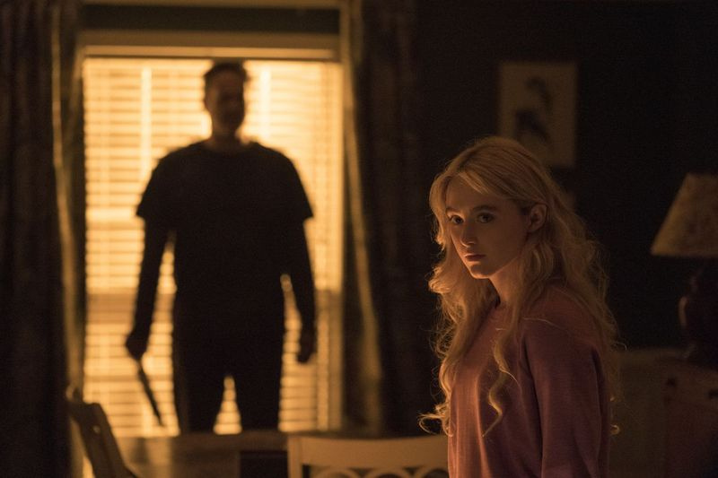 Kathryn Newton og Vince Vaughn, til venstre, i en scene fra Freaky. (Brian Douglas/Universal Pictures via AP)