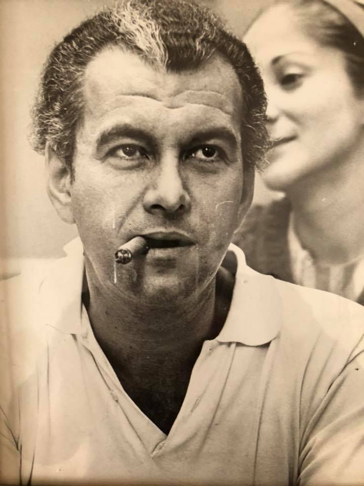 Louis Zorich war ein vielbeschäftigter Charakterdarsteller, der in Theater, Fernsehen und Filmen arbeitete. | Facebook