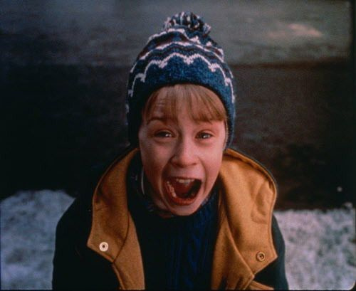 Macaulay Culkin in einer Szene aus dem Weihnachtsklassiker Home Alone. 20th Century Fox Home Entertainment